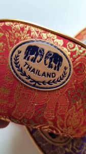 กระเป๋าต่อข้าง ขอบทอง ผ้าลายไทย 2.5x11x8 ซม./Pack 📌📌สุ่ม คละสี/คละลาย📌📌