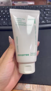 Sữa Rửa Mặt Innisfree Dưỡng Ẩm Chiết Xuất Trà Xanh (150g)-Hàn Quốc