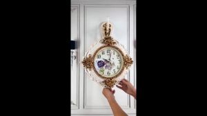 Đồng hồ treo tường 2 măt tân cổ điển viền hoa điểm 4 góc tân cổ điển sang trọng và thanh lịch DHTT14