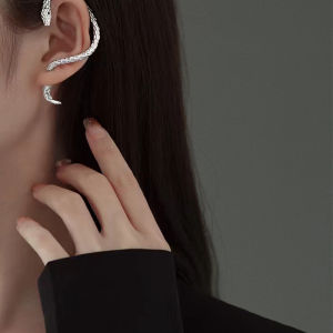 Korean Fashion Snake Earrings Elegant Metal Earring Accessories Jewelry for Women Girls