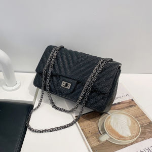 Genuine Leather Chain Crossbody Small Square Bag for Women Underarm Bag Autumn Winter New Style Trendy Lock Buckle Closure Soft Handbag