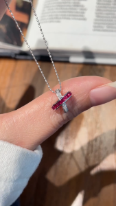 Montagne Jewelry 18K Pure Gold Pendant Diamond Inset Fashion Design Fine Jewellery Natural 0.25 Carat Ruby Pendant