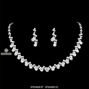 Dây chuyền bông tai nữ Eleanor Accessories bộ trang sức đính đá ziczac phụ kiện trang sức 4808