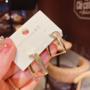 Fashionable Silver Needle Metal Ear Cuff Earrings East Gate Cold Style Brushed Surface Quality Influencer Versatile Ear Jewelry