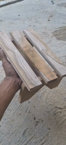 Bangku Kayu Jongkok / Kursi Kayu Jongkok / Kursi Dingklik Bahan Kayu Jati