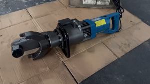 เครื่องดัดเหล็กเส้น ไฟฟ้า  32 mm Rebar Bender ยี่ห้อ XYLON รุ่น HRB-32