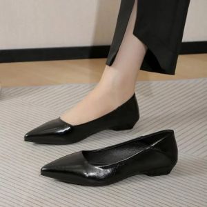 Zeemin Women Leather Shoes Plus Large Size 42 Solid Color Basic Style Woman Black Working Shoes Fashion Low Heels Pointed Toe Pumps