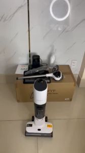 Máy hút bụi lau sàn Uwant X100 lực hút khô và ướt Lực hút 12.000 Pa công suất 250W cảm biến phát hiện vết bẩn và tự giặt giẻ