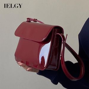 IELGY fashion all-match retro red patent leather shoulder small square bag women