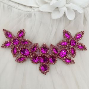 Blue Rhinestone DIY กลับกาว Patch สุภาพสตรีชุดแต่งงานเข็มขัดเอวเอวซีลรองเท้าหมวกตกแต่งหน้าอกดอกไม้รูปร่างคอ