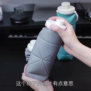 Botol Air Lipat Silikon Cawan Lipat Luaran Tahan Suhu Tinggi Penyimpanan Mudah 600ml