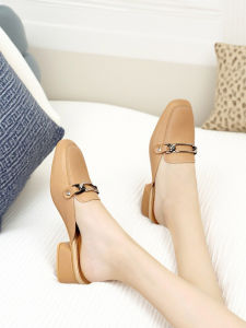 Comfortable Low-Heel Mule Slippers Womens Small Size 31 32 Fashionable Popular Flat Bottom Head Cover Slippers Metal Embellished