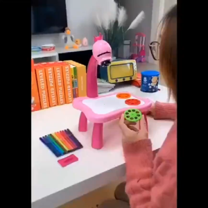 poptoys โต๊ะวาดรูประบบโปรเจคเตอร์ กระดานแม่เหล็กลบได้ มาพร้อมภาพการ์ตูนหลากหลาย ขนาด S/M/L เสริมสร้างจินตนาการเด็ก