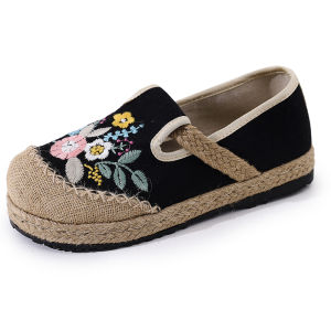 Spring and Summer New Arrival Embroidered Old Beijing Cloth Shoes Womens Flats Breathable Ethnic Style Shoes Student Linen Straw Fisherman Shoes