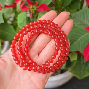 Q2368 Chuỗi 3v Ngọc Agate Đỏ 6li cực đỏ màu đỏ tươi đấy ạ mã này trong và bóng Hỏa và Thổ - Phong Thuỷ TUDO