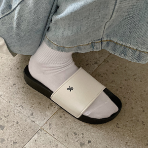 แถบบาง สไตล์เกาหลี ผู้หญิง ฤดูร้อน รองเท้าแตะแบบสวมกลางแจ้ง กันลื่น นักเรียน บ้านสบาย ผ้าฝ้าย รองเท้าแตะ อินเทรนด์