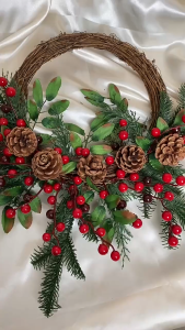 Red Fruit Festive Wreaths Hanging Pendant for Front Door Home Decor Christmas Wreath Pinecone Wreath
