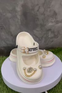 รองเท้าแฟชั่น รองเท้าสวมผู้หญิง CW-401 (แนะนำเวลาสั่งในไทย)