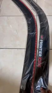 Vè che mưa/vè chắn mưa xe tải kia k200 K200 nhựa đen dẻo dàycó sẵn keo dán giá 1 cặp.