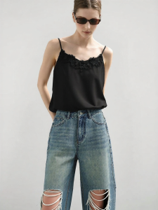 AMII | Versatile Romantic Patchwork Velvet Lace Camisole Top