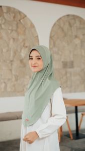 Hijab Kamila Bergo Instan Non Pad Size L Jilbab Instan Piguin Non Pad Jersey By Shamira