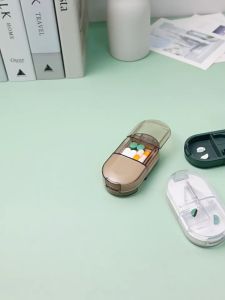 3in1 Alat Gerus Obat Portabel Kotak Penyimpanan Obat Alat Pemecah Obat Pill Cutter Splitter Kotak Obat Pemotong Kotak