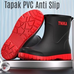 Kasut tukang masak tinggi 20cm/Kasut kebun/Heavy-duty waterproof rain boots