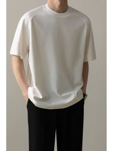 เสื้อยืดคอกลมแขนสั้นทรงหลวมสำหรับผู้ชาย เสื้อเชิ้ตแขนสั้นสไตล์เกาหลีทรงหลวมสบาย ๆ สำหรับฤดูร้อน