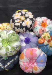 Pin Cushion/ Bantal Cucuk Jarum
