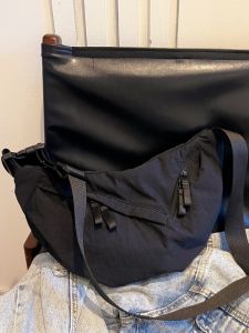 กระเป๋าผ้าใบผู้หญิงฤดูใบไม้ร่วง/ฤดูหนาว กระเป๋าสะพายข้างแบบลำลอง กระเป๋าใต้วงแขน กระเป๋าผ้าใบแบบลำลองสำหรับคู่รัก กระเป๋าสะพายข้างผ้าใบลายกันน้ำ