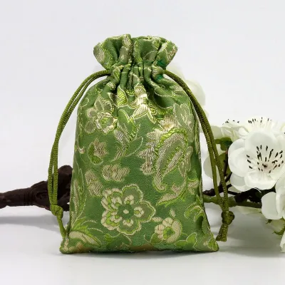 túi gấm đỏ dây rút dùng đựng trang sức 10x13cm