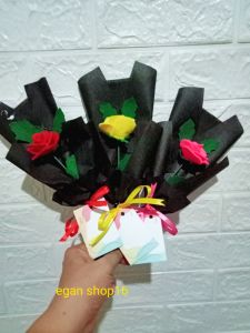 buket bunga flanel satu tangkai / kado wisuda / buket bunga termurah