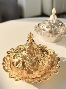 Elegant European Style Alloy Sugar Box Hollow Design Premium Quality Confectionery Box New Arrival Luxury Pastries Box