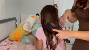 Anti-Tangle Scalp Brush & Knot Hair Brush with Flexible Bristles & Anti-Static Massage Paddle Brush