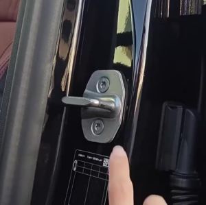 1/4Pcs ISUZU Car Door Lock Buffer Shock Absorber Car Silicone Door Latch Protective Covers Anti-collision Cushion For ISUZU Dmax Panther Elf Traga Mux Trooper MU7 Panther Sportivo