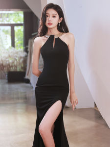 Black Elegant Fitting Evening Gown