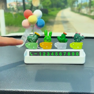 Bảng số điện thoại để taplo xe ô tô cao cấp kèm chậu xương rồng trang trí đáng yêu