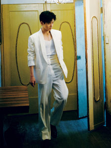 White Casual Mens Suit Jacket Versatile Spring Autumn Stylish Korean Version Pad Shoulder Trendy Button Decoration Youth Popular