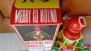 Smile - Mainan Anak Musik Bayi Gantung Putar Musik - Merry Go Round Musical Toys Kerincingan Bayi