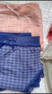 CD Celana Dalam Wanita / Iis 1pcs / Celana Dalam Motif Kotak Kecil / Allsize / Realpicture