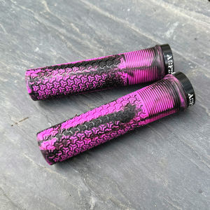 1 Pair 22.2mm Single-Sided Lock-On MTB//BMX/DH Bike Rubber Handlebar Grips with Aluminum Alloy Lock Rings Y-Shaped Anti-Slip