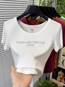 V-neck Short Sleeve Fitted Square-Shoulder Light Tshirt