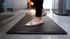 Ultra Thick Anti Fatigue Kitchen Mat Waterproof And Oil Proof Carpets Non-Slip Oil-proof Kitchen Rugs Floor Mats Anti-Fatigue Carpet Soothes Foot Pressure Airmat Cushioned