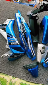 Dàn áo sirius màu xanh kendy phối bạc kèm tem đi ốp đẩu si hello/ dè Fi chế. Hàng 1/1. chuẩn bảo hành nước sơn.