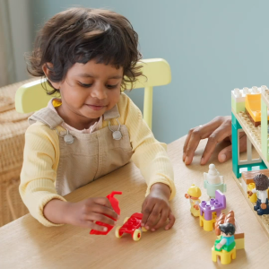 LEGO DUPLO Town 10470 3 in 1 Modern Family House with Figures (166 Pieces)