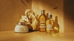 LOccitane Almond Shower Oil 500ml - Shower Oil Sabun Mandi Cair Membersihkan Melembabkan Kulit