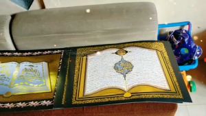 Kaligrafi Islami Ayat Kursi Surat Yasin Aesthetic Uk 50x70 Cm Model Kitab Full Cutting Cantik Modern Dekorasi Walldecor Hampers Kado Gift Hiasan Dinding