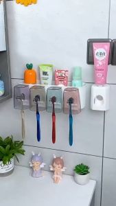 Rak Sikat Gigi Gantung Anti Debu Tempat Penyimpanan Sikat Gigi Dinding Tempel Hemat Ruang