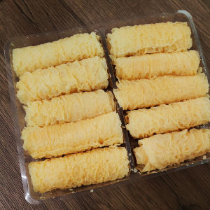 Gold Bell Roll Fried Tofu Skin Wide Noodles for Hot Pot Spicy Snail Soup Companion Crispy Snack Whole Box Home Use Dried Goods