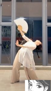 Folding Fan Chinese Style Art Craft Gift Home Decoration Ornament Dance Party Pocket Fan Gift Vintage Style Hand Fans